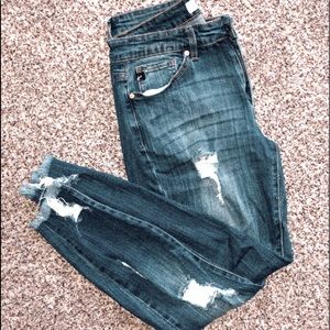Kancan Women’s Skinny Jeans. Size 9/28
